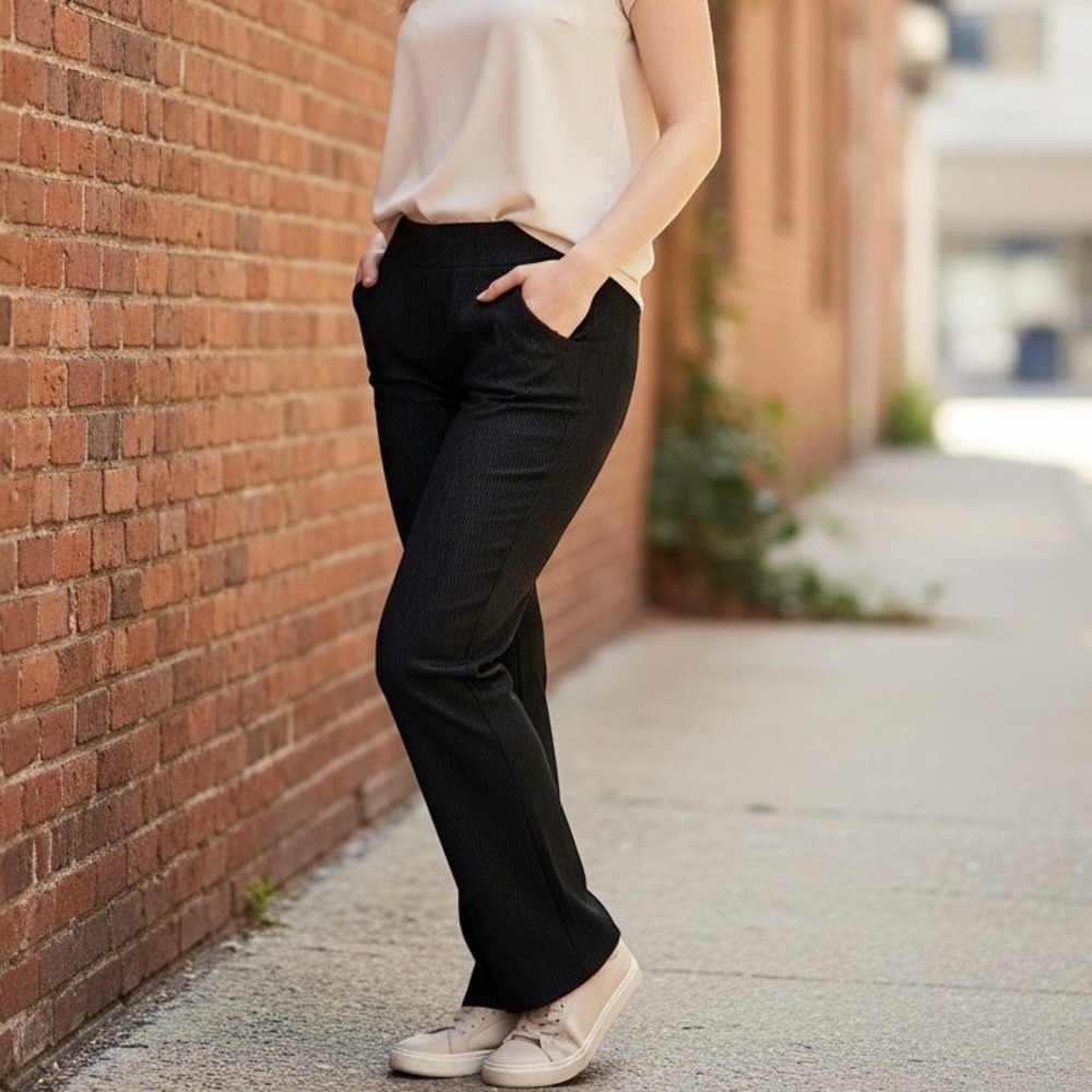 Lena Gabrielle Pants Women Size 6 Black Textured Pull On Straight Leg Minimalist